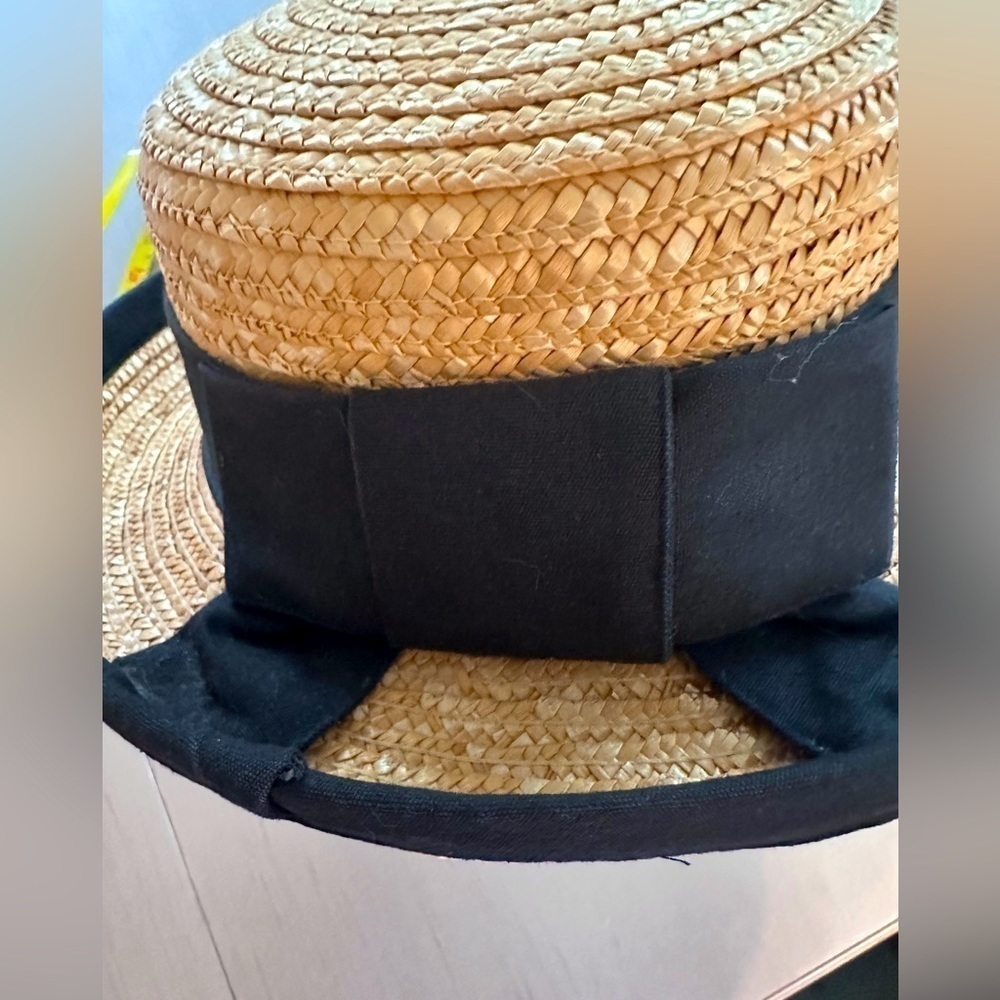 CLASSIC rolled brim Straw hat..standard size. Great for Spring and Summer,  EUC